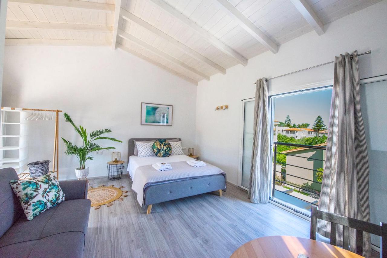 Acharavi Beach Villa Exterior photo
