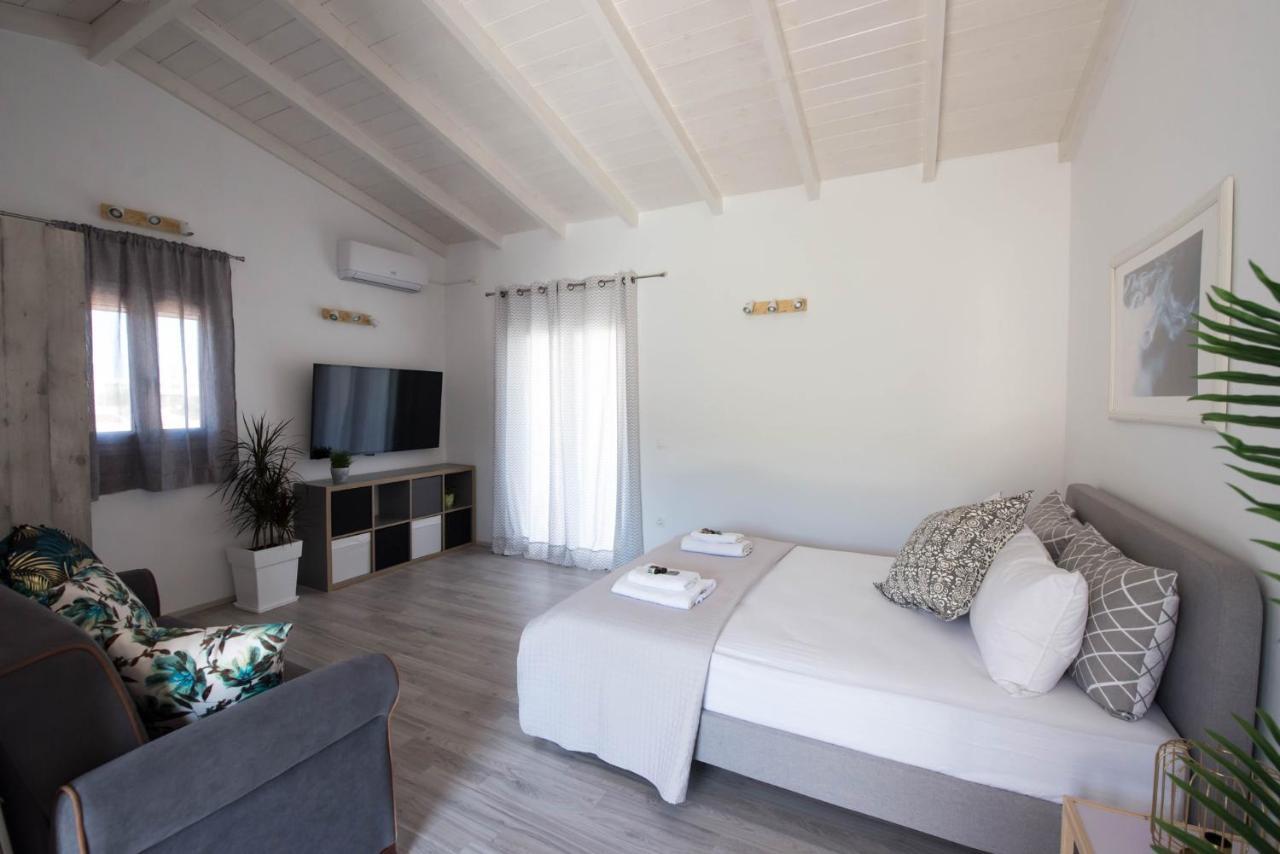 Acharavi Beach Villa Exterior photo